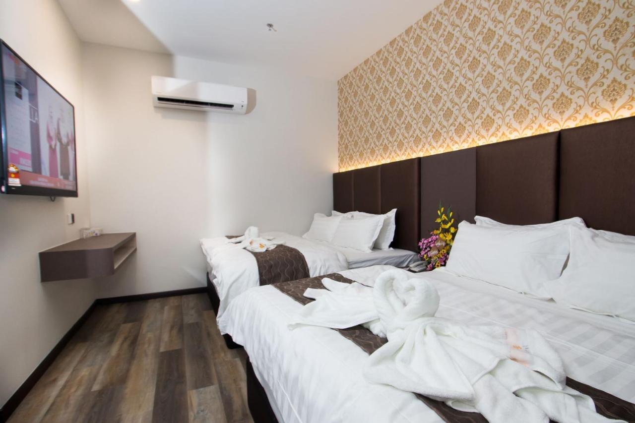 Spring Season Hotel Muar Exterior foto